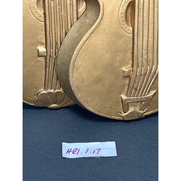 Vintage MCM Mandolin & Guitar/Lute 3D Wall Decor Gold Cast Aluminum 1968 HODA - Picture 10 of 10